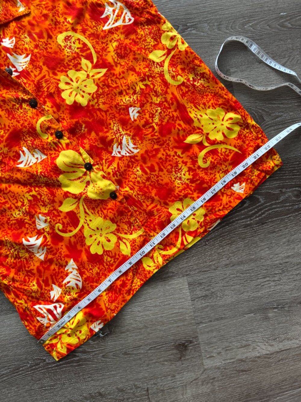 Vintage 90s Hawaiian Sleeveless Shirt | Orange Yellow Tropical Floral Camp Top - Picture 9 of 11
